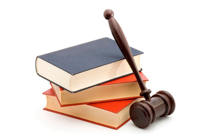 Ejercicio conjunto de las profesiones de abogado y procurador en sociedades profesionales preservando competencias, responsabilidades y obligaciones